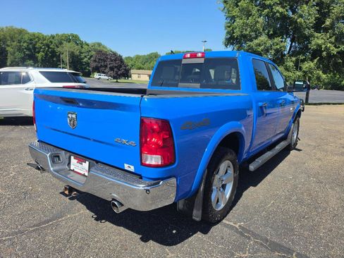 Used 2018 RAM 1500 SLT AWD/4WD image 5