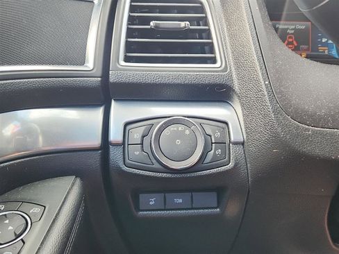 Used 2018 Ford Explorer Sport w/ Equipment Group 401A AWD/4WD image 19