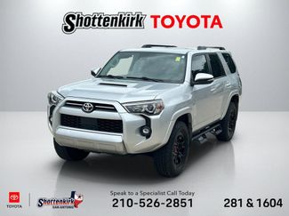Used 2021 Toyota 4Runner TRD Off-Road Premium w/ Moonroof Package AWD/4WD video 1