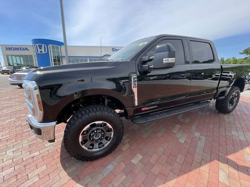 Used 2024 Ford F250 Lariat w/ Lariat Ultimate Package AWD/4WD image 31