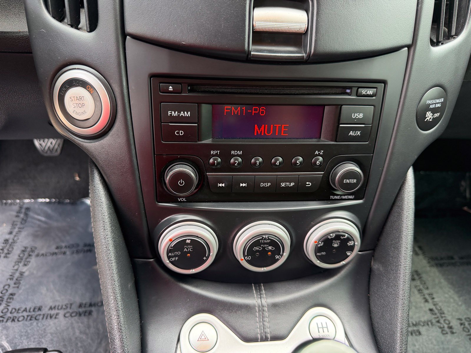 Used 2019 Nissan 370Z Coupe RWD image 19