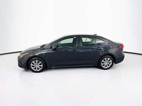 Used 2025 Toyota Corolla LE FWD image 4