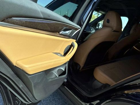 Used 2025 BMW X4 xDrive30i image 13