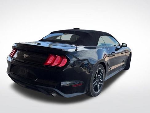 Used 2022 Ford Mustang Premium RWD image 3