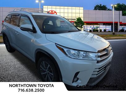 Used 2019 Toyota Highlander XLE