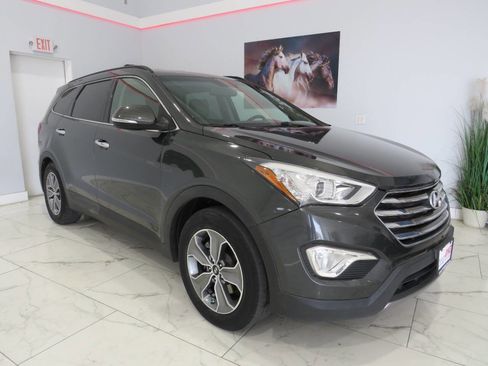 Used 2013 Hyundai Santa Fe GLS image 1