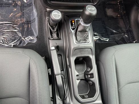 Used 2022 Jeep Wrangler Unlimited Sport image 11