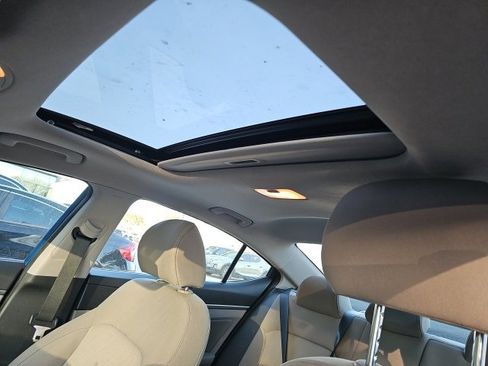 Used 2018 Hyundai Elantra Value Edition image 6