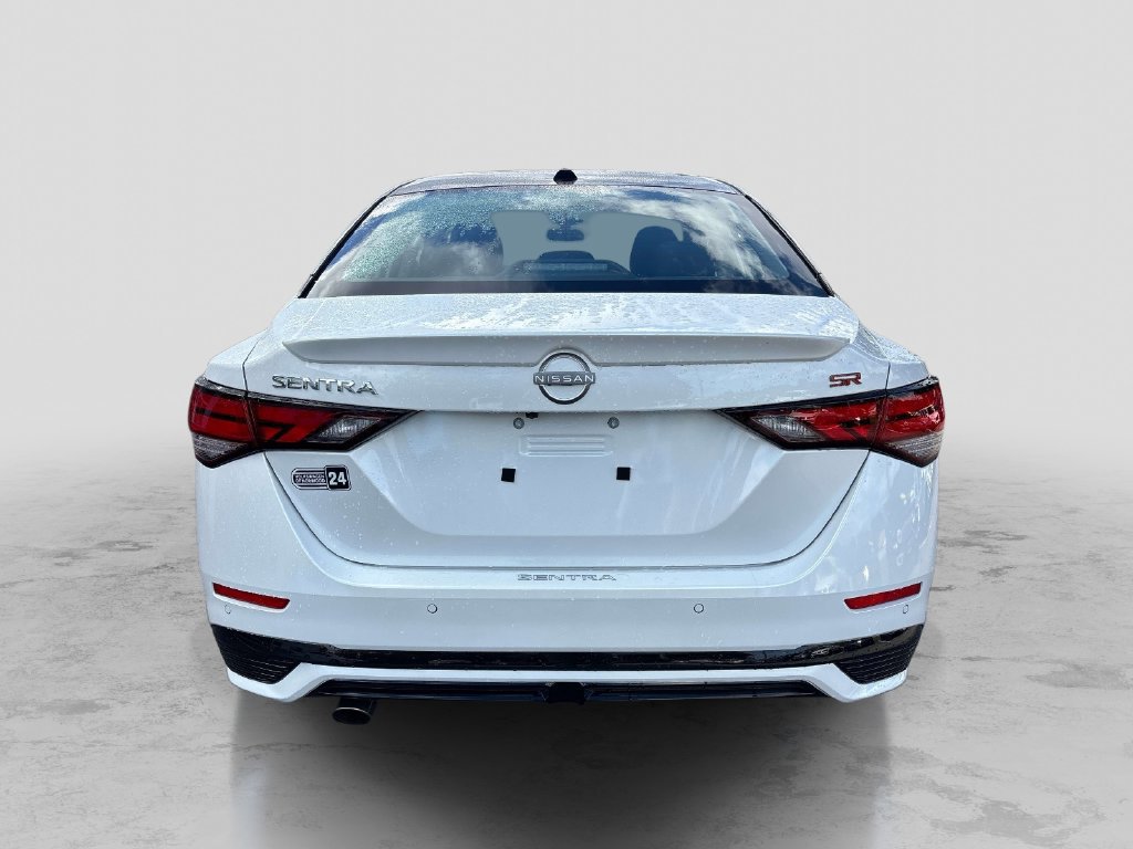 Used 2025 Nissan Sentra SR w/ Trunk Package FWD image 4