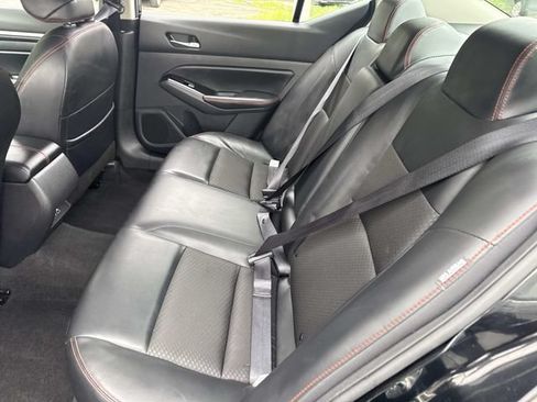 Used 2024 Nissan Altima 2.5 SR FWD image 17