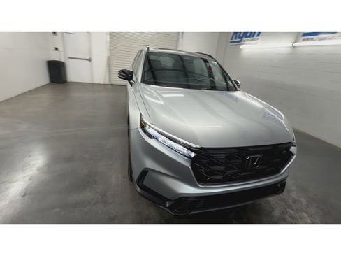 Used 2025 Honda CR-V Sport-L image 3