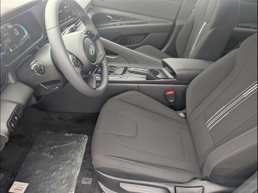 Used 2026 Hyundai Elantra Sport FWD image 10