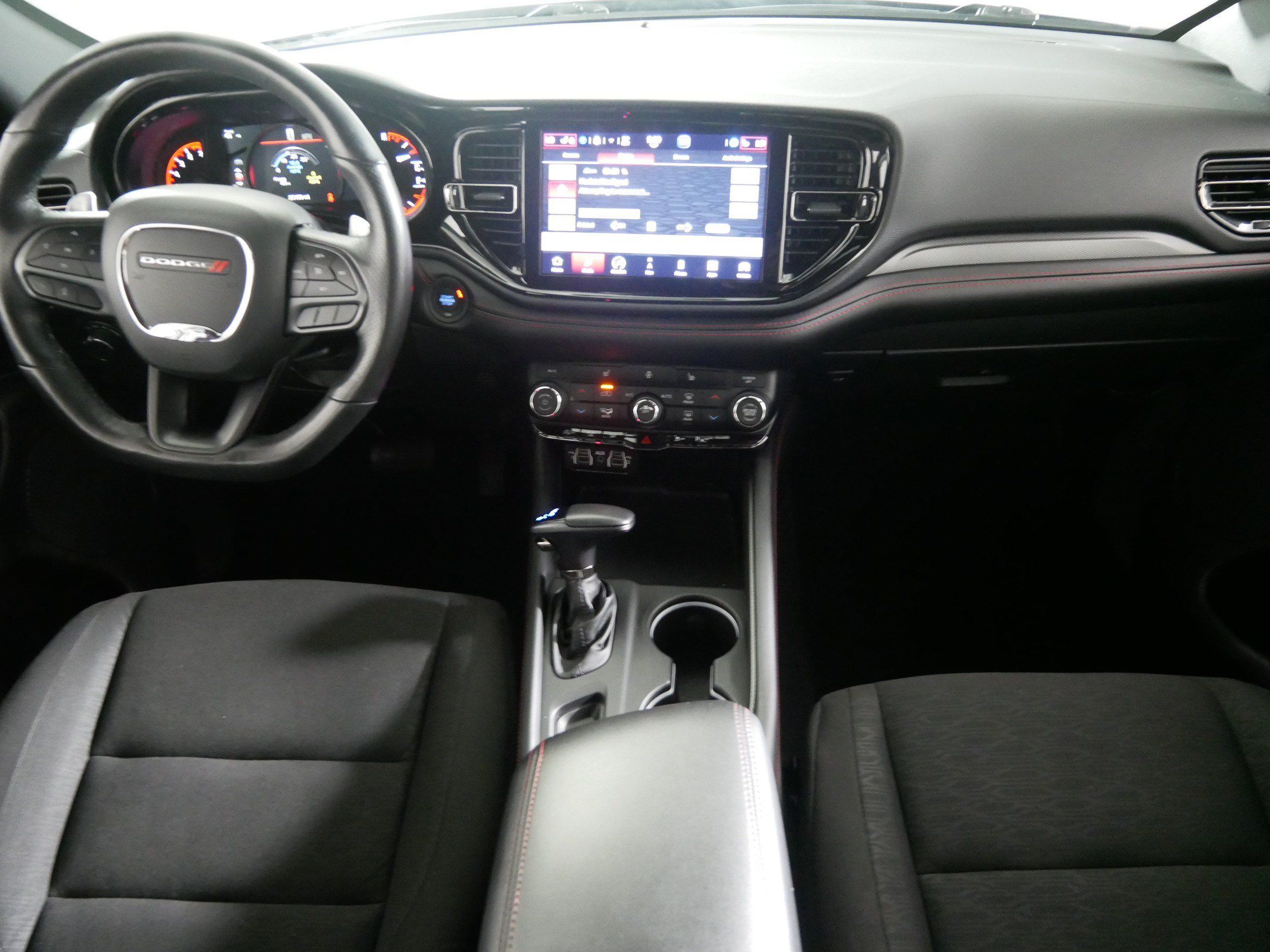 Used 2025 Dodge Durango GT AWD/4WD image 10