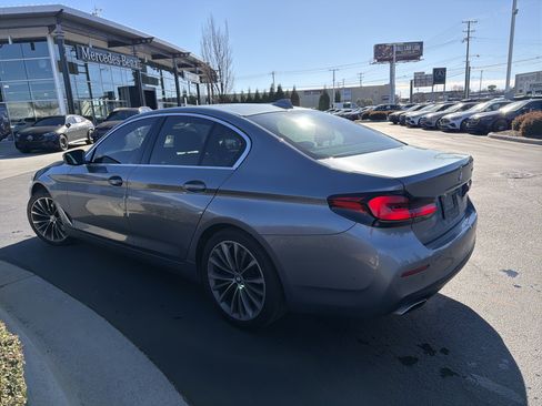 Used 2021 BMW 540i w/ Premium Package image 8
