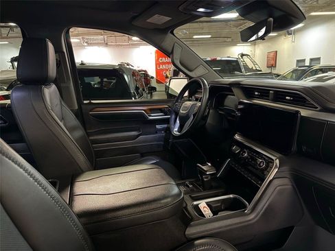 Used 2023 GMC Sierra 1500 Denali w/ Denali Reserve Package AWD/4WD image 26