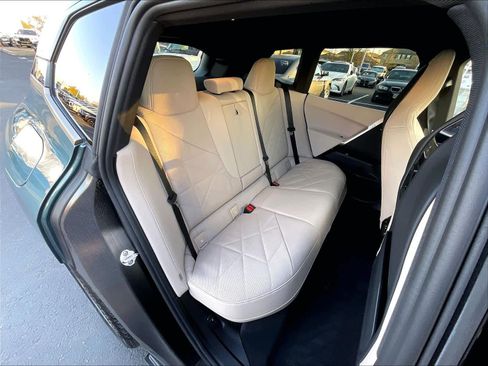 Used 2025 BMW iX xDrive50 w/ Convenience Package image 27