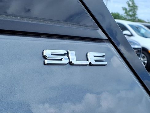 Certified 2020 GMC Terrain SLE w/ Driver Convenience Package AWD/4WD image 11