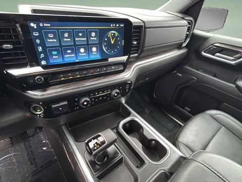 Used 2024 Chevrolet Silverado 1500 LTZ w/ Technology Package AWD/4WD image 24