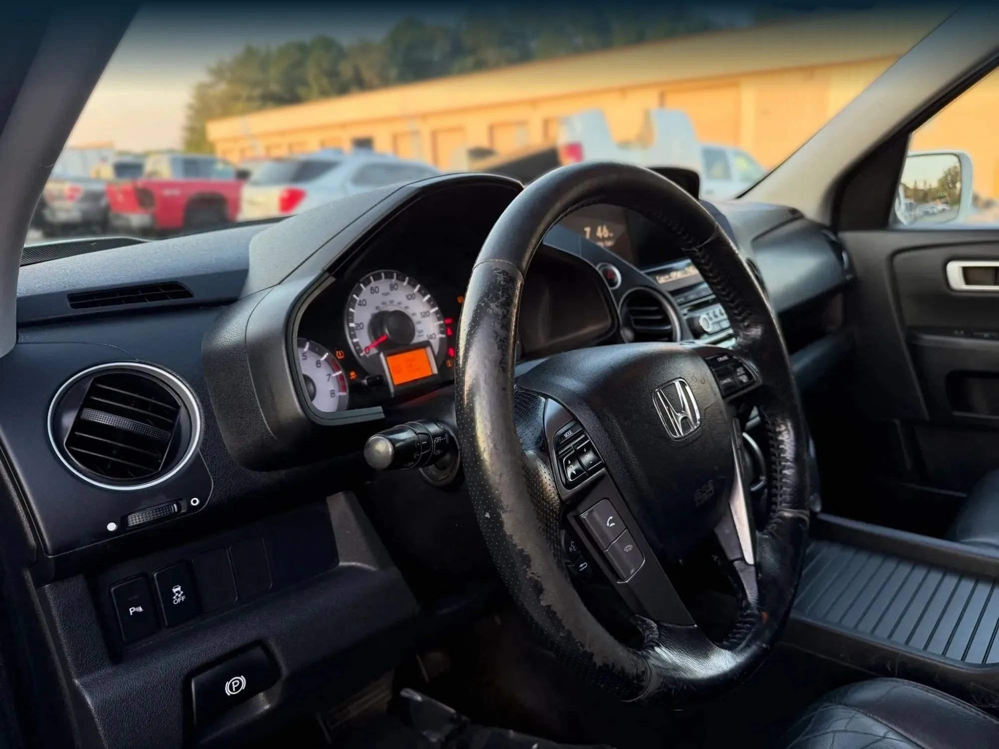 Used 2015 Honda Pilot Touring image 17