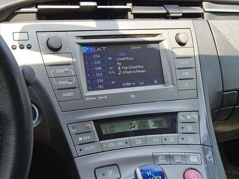 Used 2014 Toyota Prius Four FWD image 15