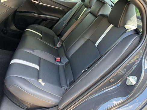 Used 2026 Toyota Camry SE FWD image 38