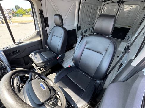 Used 2023 Ford Transit 250 Medium Roof AWD image 19