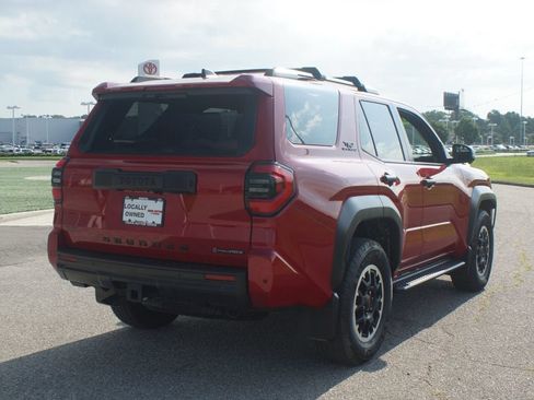 Used 2025 Toyota 4Runner TRD Off-Road Premium AWD/4WD image 20