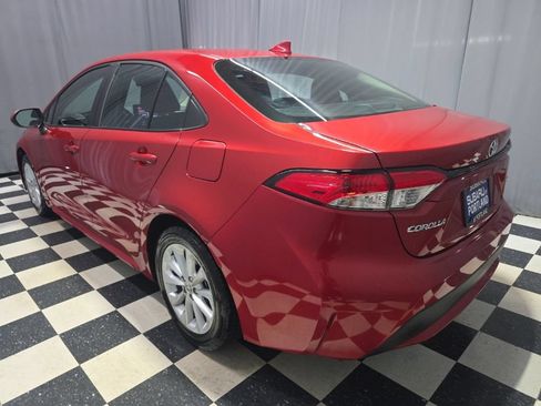 Used 2021 Toyota Corolla LE w/ LE Premium Package FWD image 6