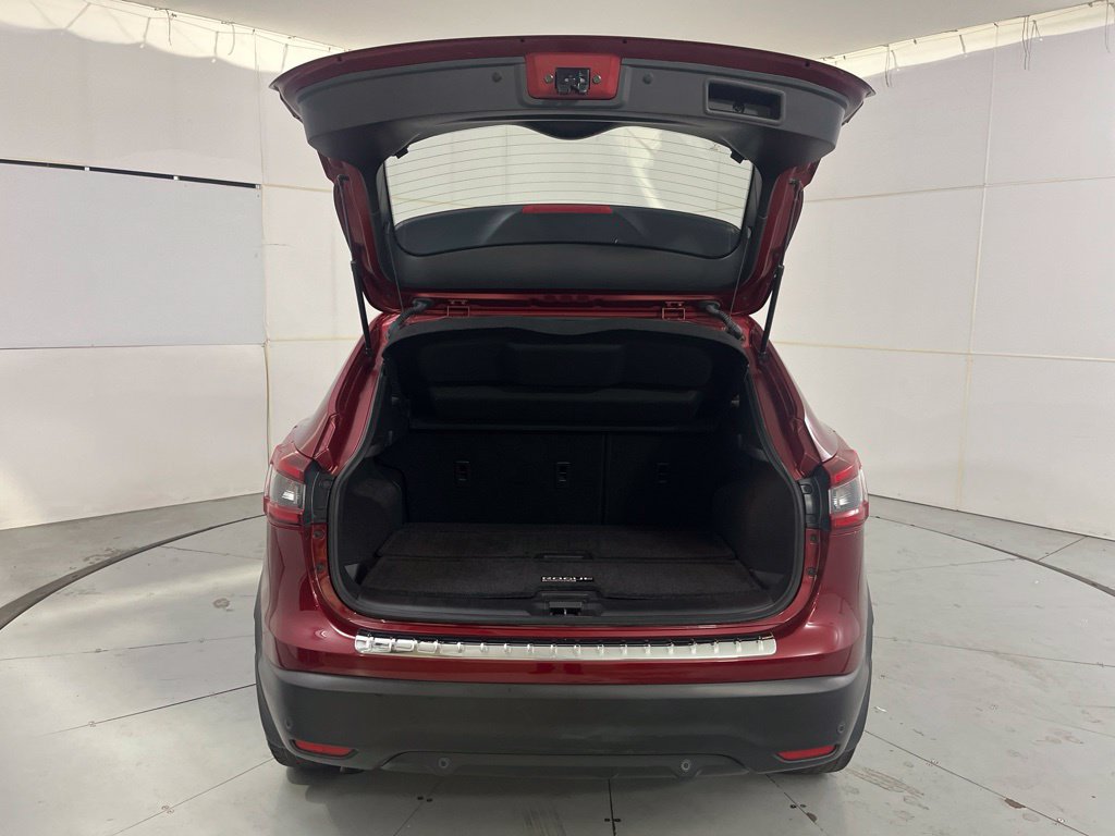 Used 2022 Nissan Rogue Sport SV AWD/4WD image 13