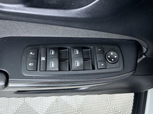 Used 2016 Jeep Cherokee Sport w/ Cold Weather Group image 13