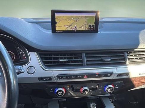 Used 2019 Audi Q7 2.0T Premium w/ Cold Weather Package image 26