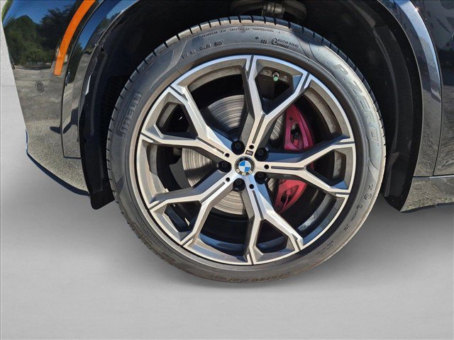 Used 2026 BMW X5 xDrive40i w/ M Sport Package AWD/4WD image 14