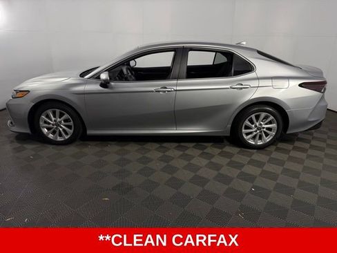 Used 2023 Toyota Camry LE image 5