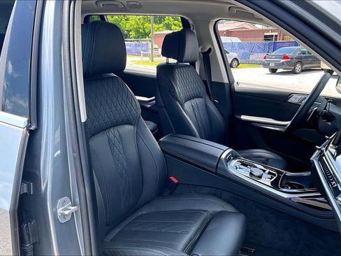 Used 2026 BMW X7 xDrive40i AWD/4WD image 29