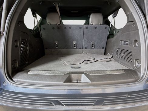 Used 2021 Chevrolet Suburban High Country AWD/4WD image 30