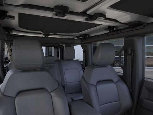 New 2026 Ford Bronco Badlands image 13