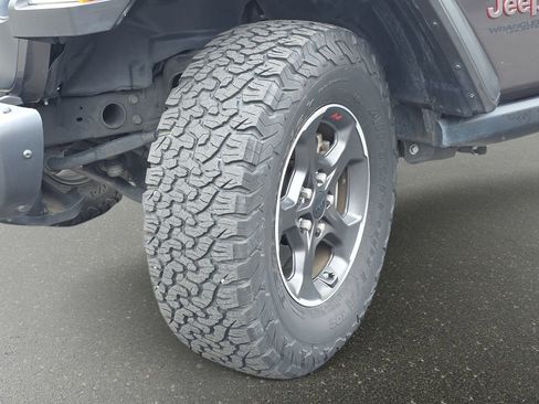 Used 2021 Jeep Wrangler Unlimited Rubicon AWD/4WD image 35