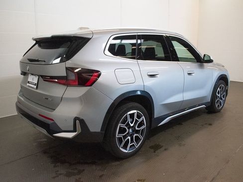 Certified 2023 BMW X1 xDrive28i w/ Convenience Package AWD/4WD image 4