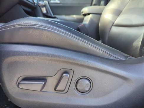 Used 2022 Kia Sportage Nightfall Edition image 10