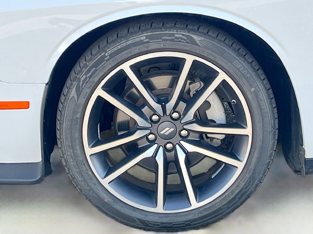 Used 2023 Dodge Challenger R/T RWD image 33