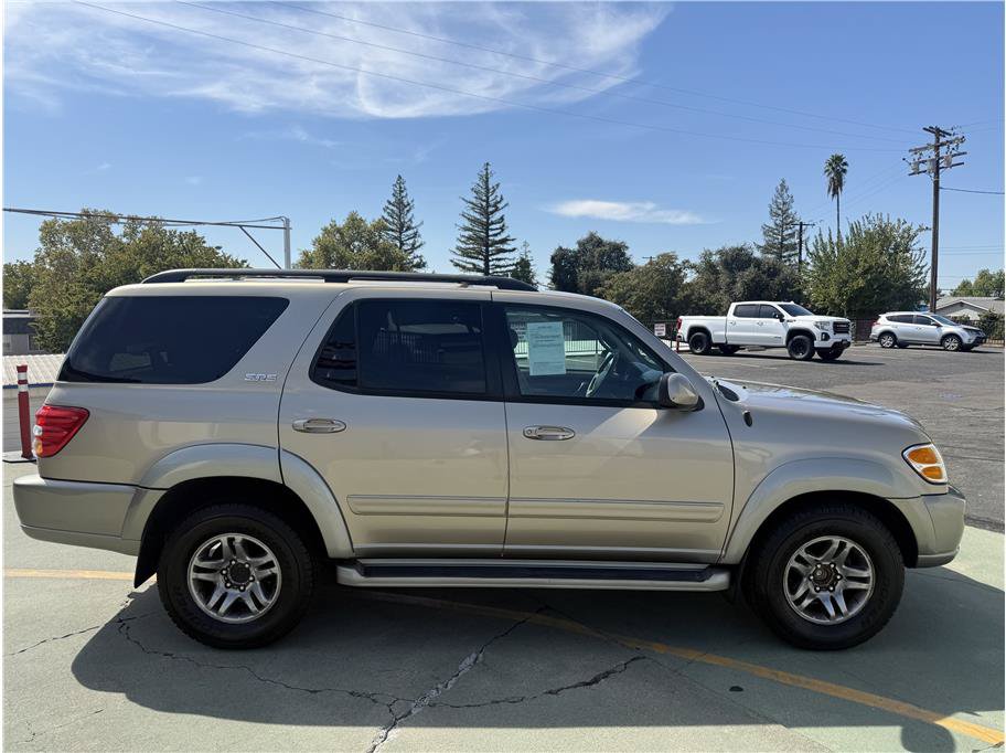 Used 2004 Toyota Sequoia SR5 RWD image 5