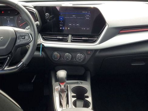 Used 2024 Chevrolet Trax RS w/ Driver Confidence Package FWD image 24