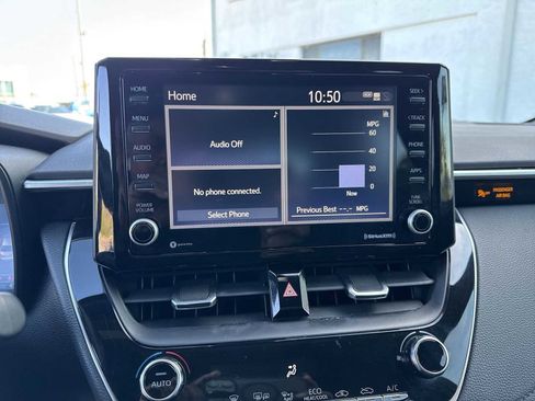 Used 2022 Toyota Corolla SE image 25