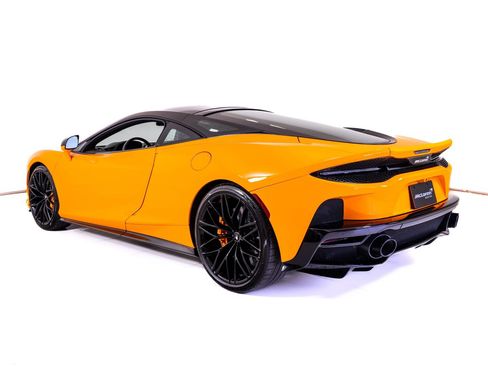 Used 2023 McLaren GT RWD image 3