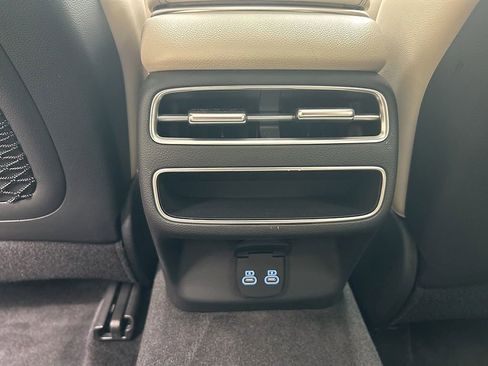 Certified 2026 Genesis GV70 2.5T Select AWD/4WD image 18
