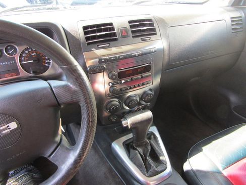Used 2007 HUMMER H3 w/ Chrome Appearance Package image 10