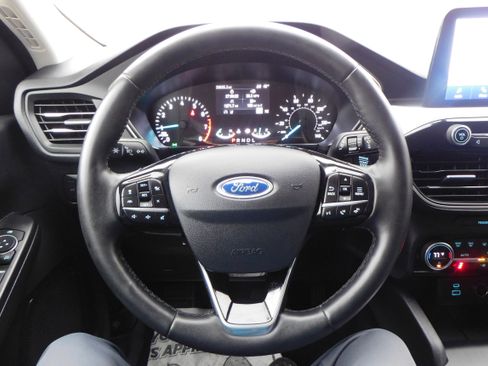 Used 2021 Ford Escape SEL image 16