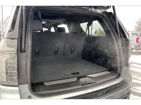 Used 2025 Chevrolet Suburban RST w/ Comfort Package image 11
