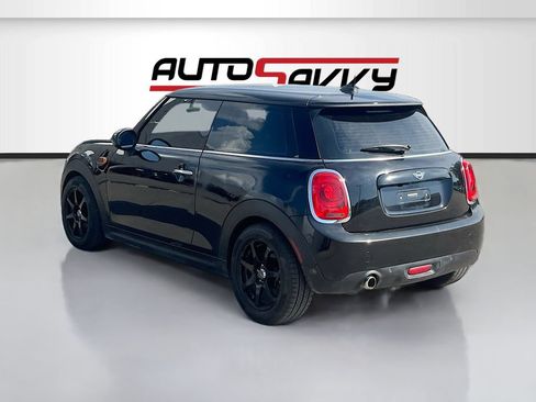 Used 2019 MINI Cooper 2-Door Hardtop FWD image 5