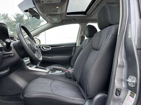 Used 2017 Nissan Sentra SV w/ Style Package image 11